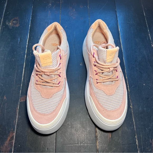 UGG Marin Mega Lace Sneakers - Picture 6 of 16